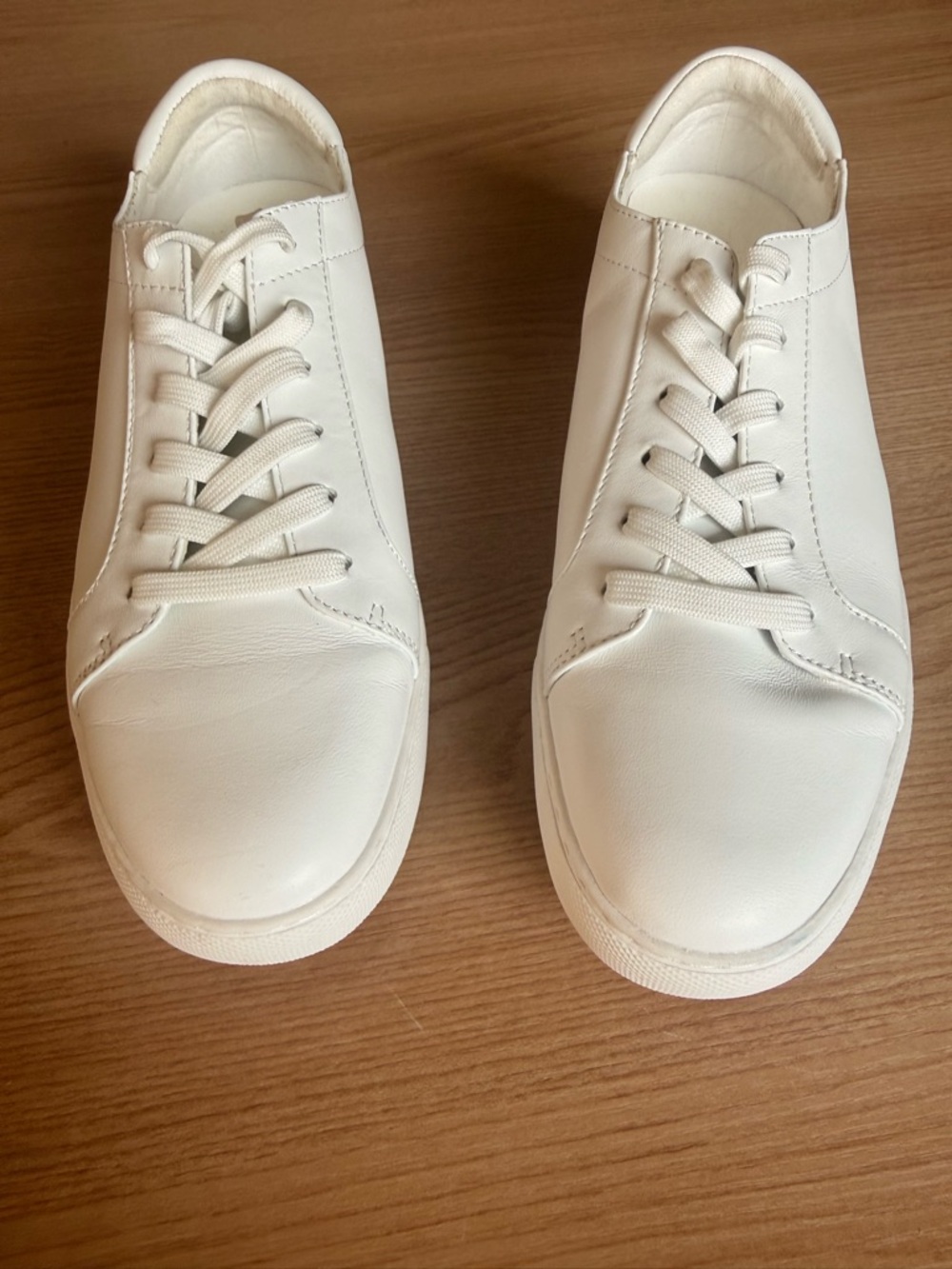 Kenneth Cole New York White Leather Lace-Up Sneakers – Tried On Only